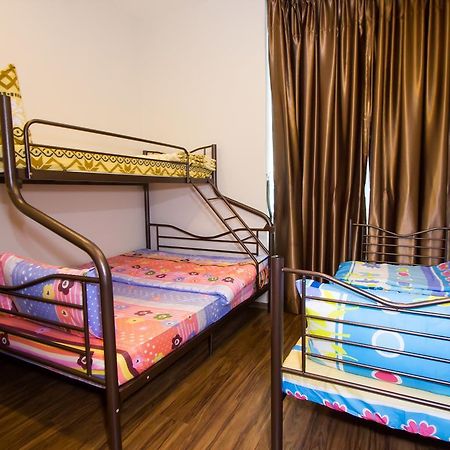 Tropicana Homestay Muar Eksteriør billede