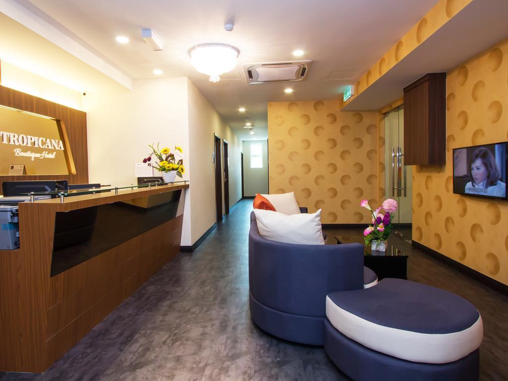 Tropicana Homestay Muar Eksteriør billede