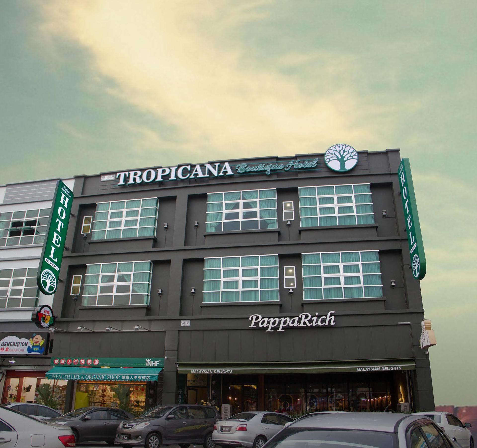 Tropicana Homestay Muar Eksteriør billede