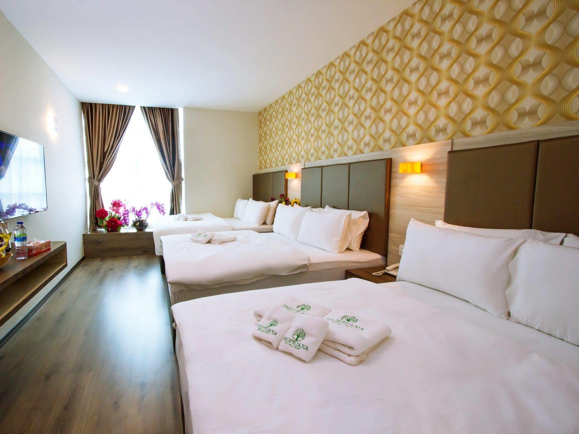 Tropicana Homestay Muar Eksteriør billede